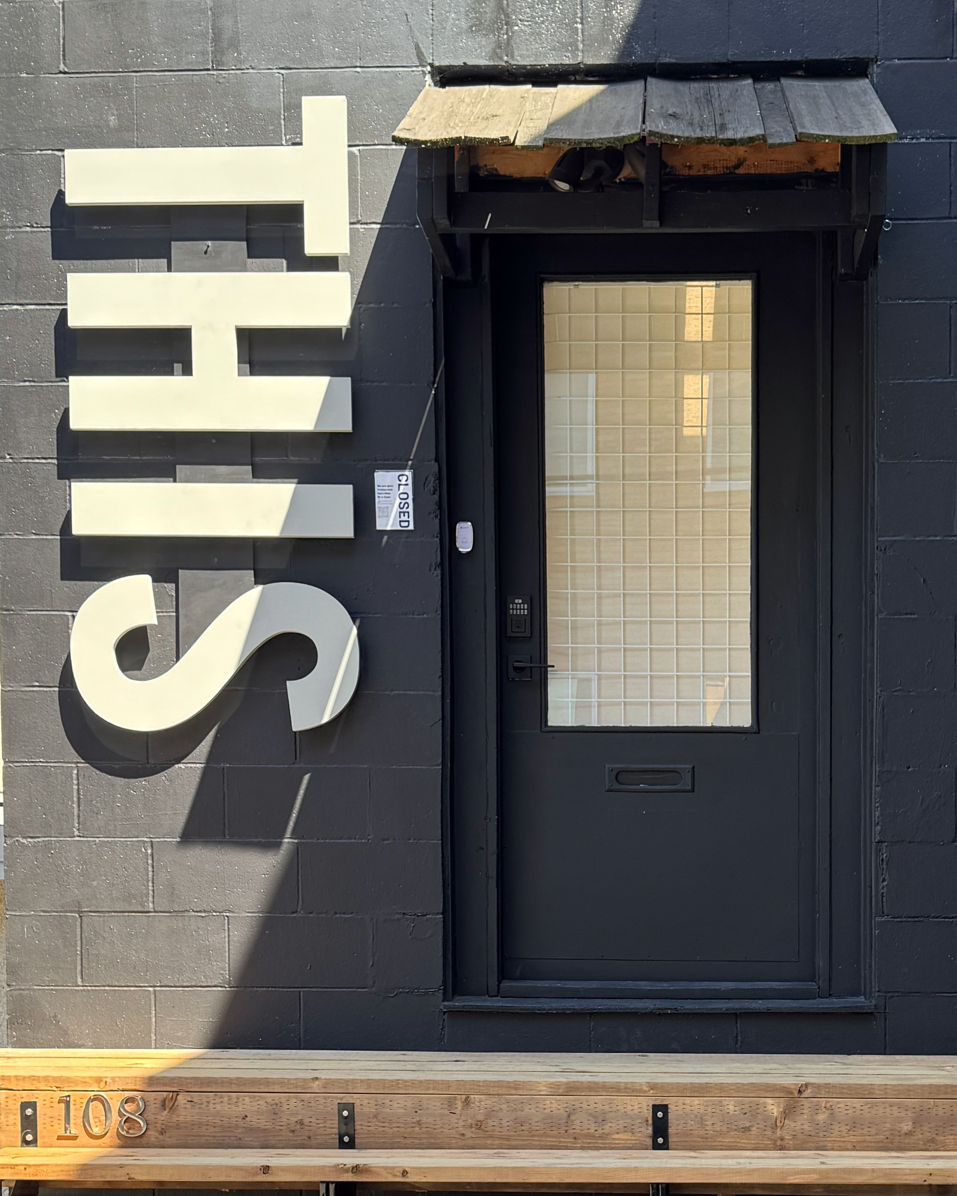 THIS_door THIS Gallery